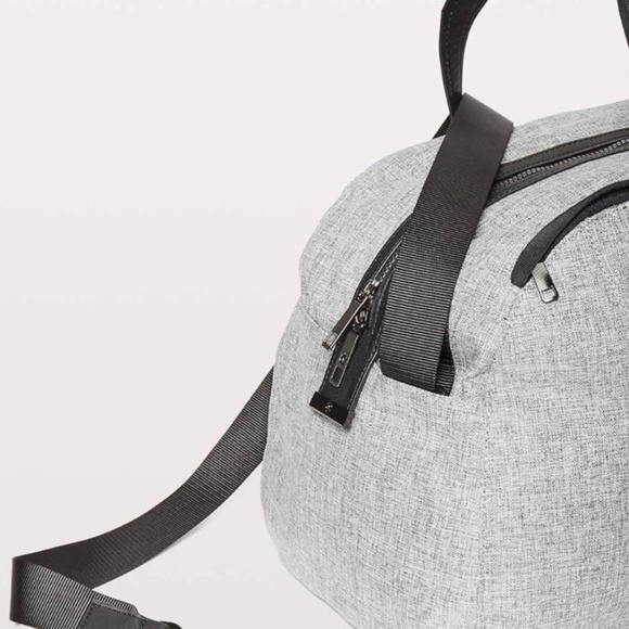 Lululemon Out Of Range Duffle Bag, Heathered Black - Picture 4 of 6